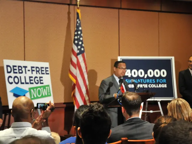 Strategies for Enhancing Staff Retention and Workplace Efficiency Through Effective Communication