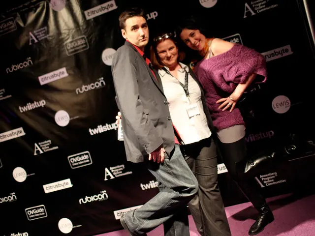 Locating a Garment Producer for Your Fashion Venture: A Detailed Handbook