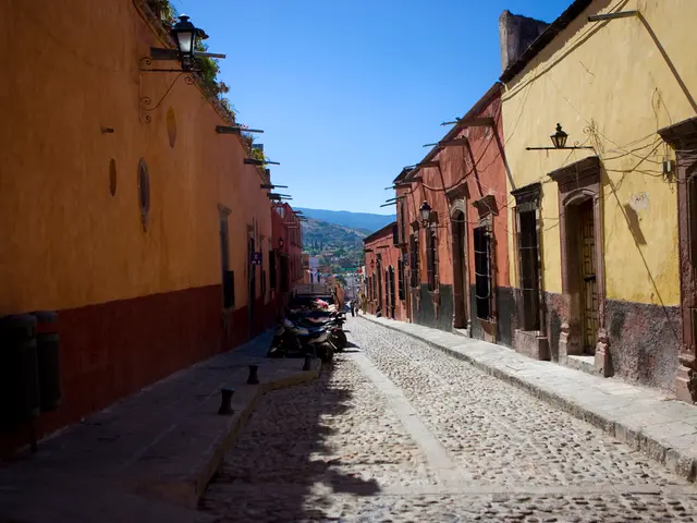 Searching for plots of land urgently for the construction of a new school in Friedrichshain